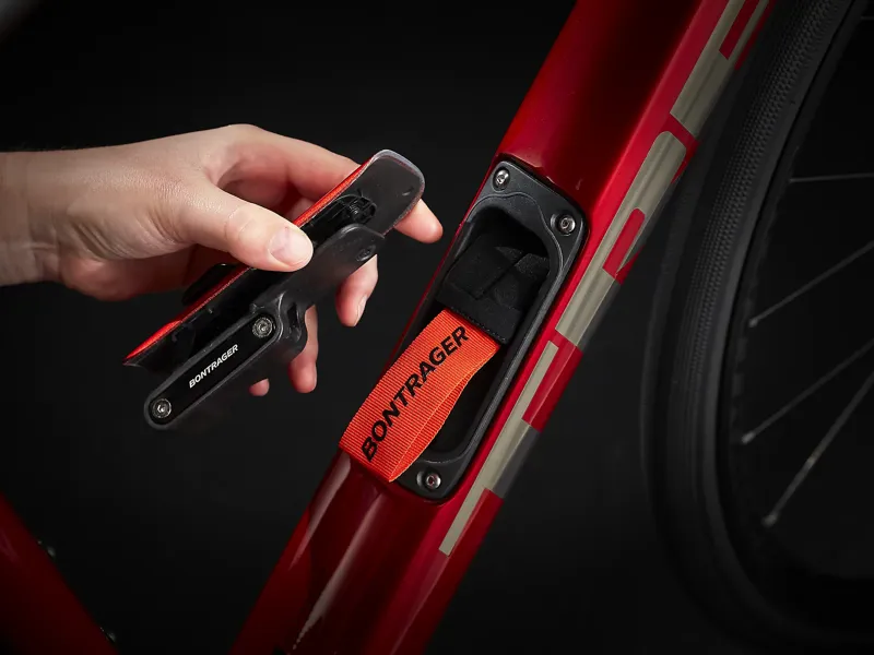 Trek Domane SL 6 eTap Gen 3 Carbon Road Bike 2022 in Crimson and Trek Black-4